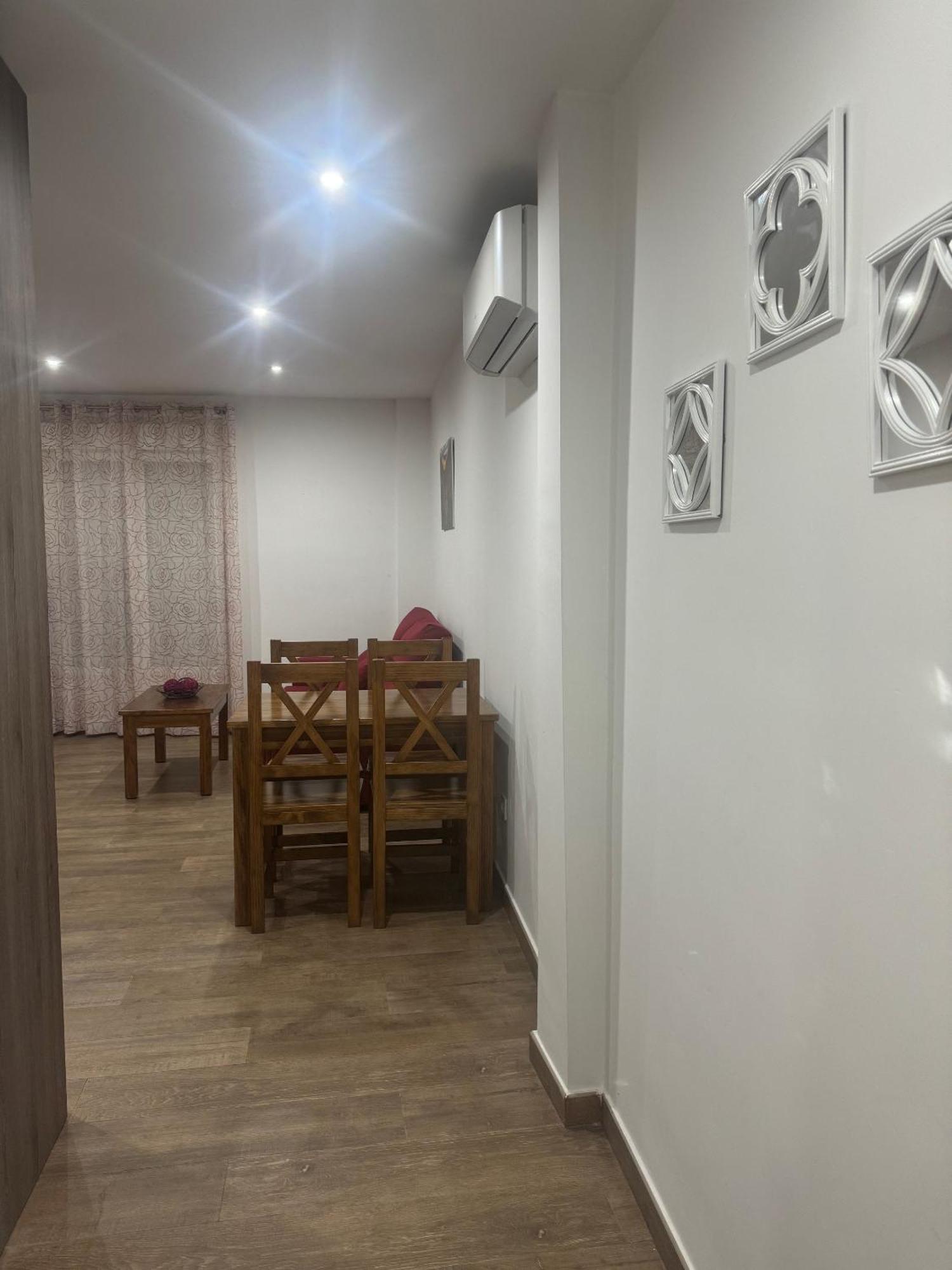 Apartamentos Turisticos Aranzazu Losar De La Vera Dış mekan fotoğraf